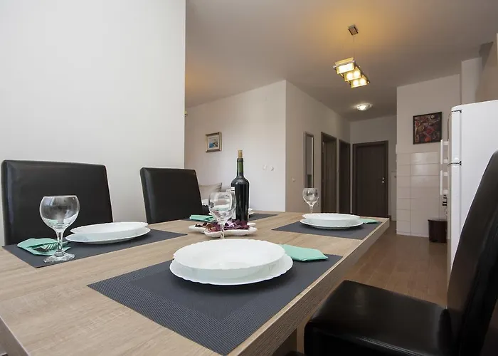 Beader * Brodarica (Sibenik-Knin)